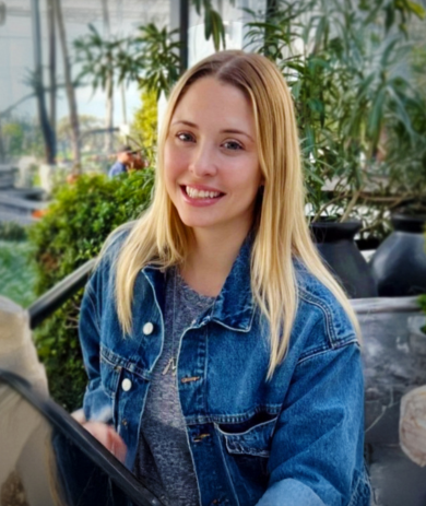 Dr. Danielle Schoen